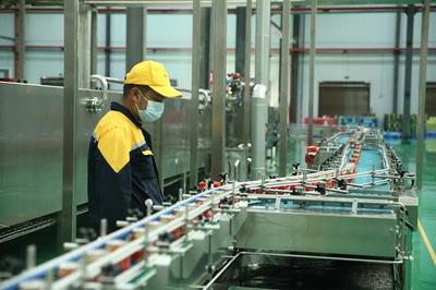 「進園區·看工業」水城經開區貴州初好公司:做足研發功夫 刺梨加工產品差異化搶占市場