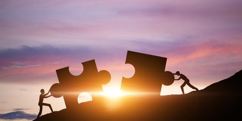 傳智教育全資子公司完成對FIS Holdings 51%股權(quán)收購交易